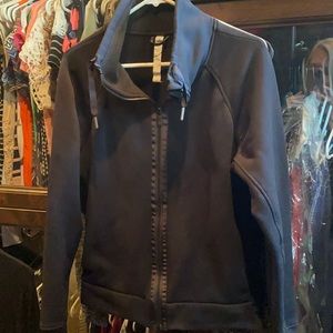 Lululemon jacket size 12